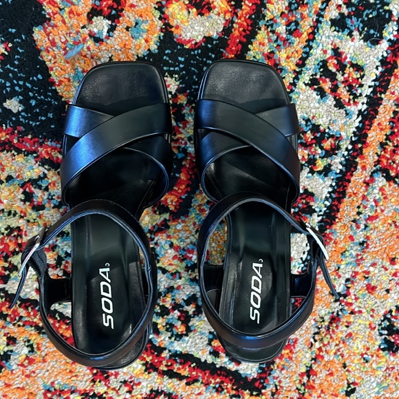 Soda Platform Heels - Picture 3 of 6